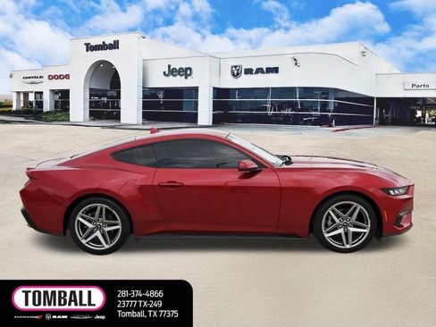 Used 2024 Ford Mustang Premium image 8