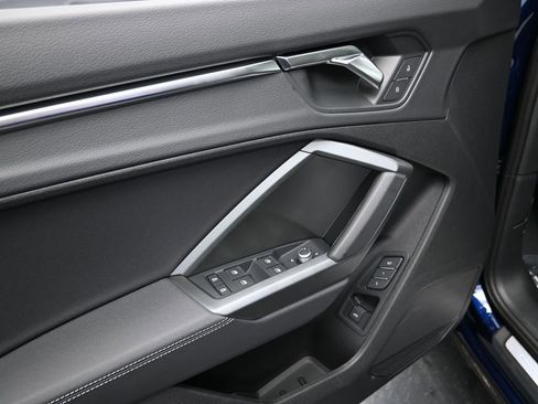 New 2025 Audi Q3 2.0T Premium image 12