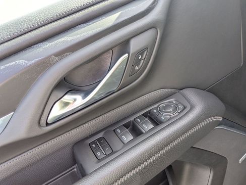 Used 2023 GMC Yukon Denali image 15