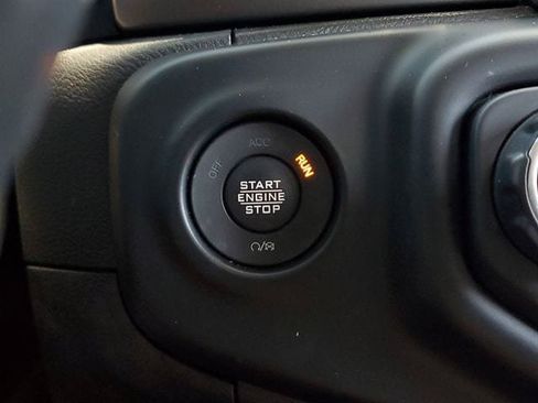 Used 2022 Jeep Wrangler Unlimited Sport AWD/4WD image 31