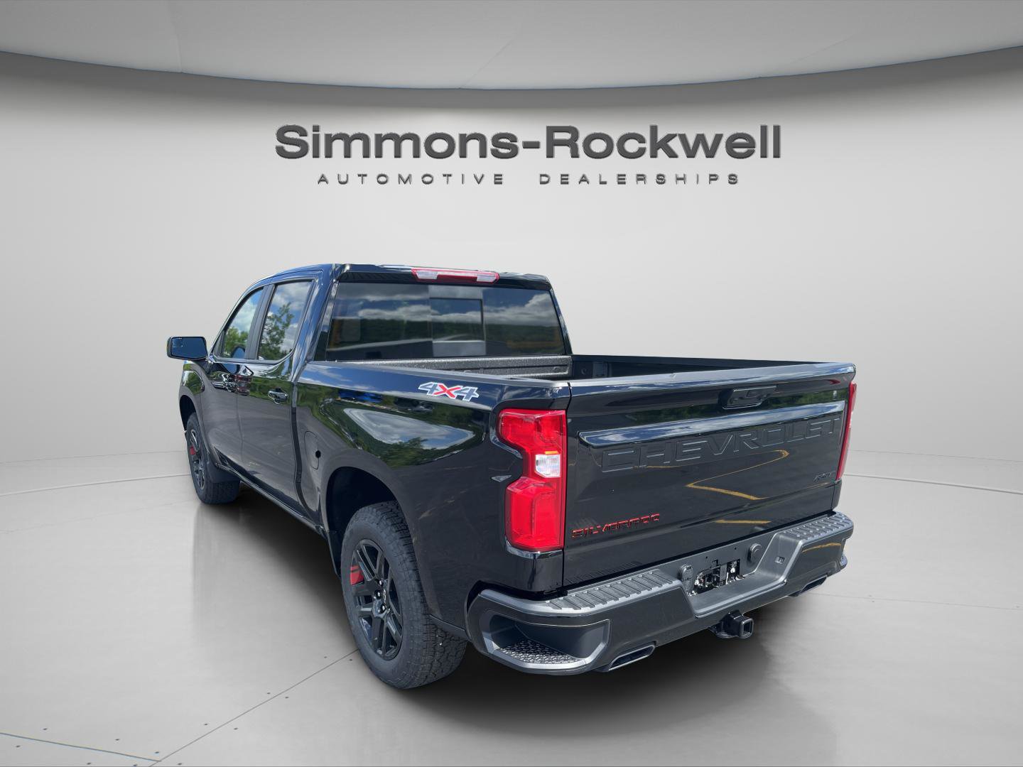 New 2026 Chevrolet Silverado 1500 RST w/ Redline Edition AWD/4WD image 3
