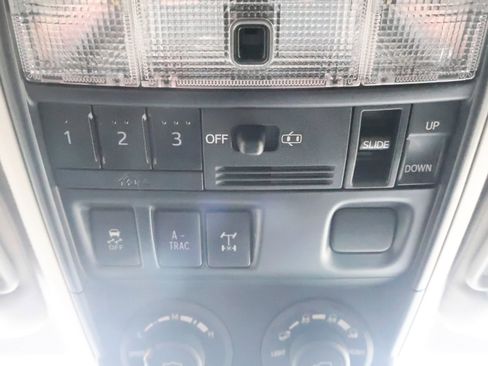 Used 2019 Toyota 4Runner TRD Off-Road Premium AWD/4WD image 43