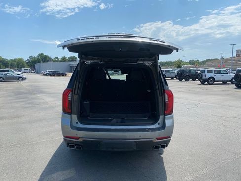 Used 2025 GMC Yukon XL AT4 Ultimate w/ LPO, Floor Liner Package AWD/4WD image 9