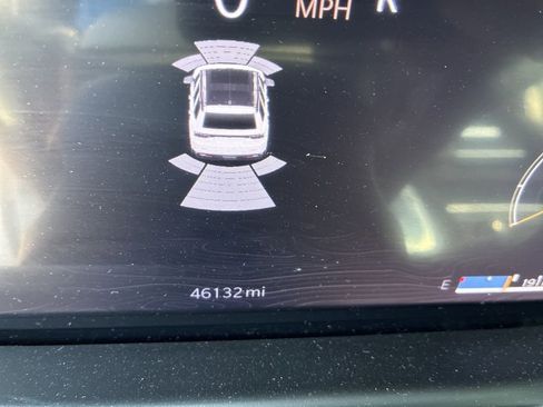 Used 2024 Jeep Wagoneer Series II w/ Flexible Seating Group image 26