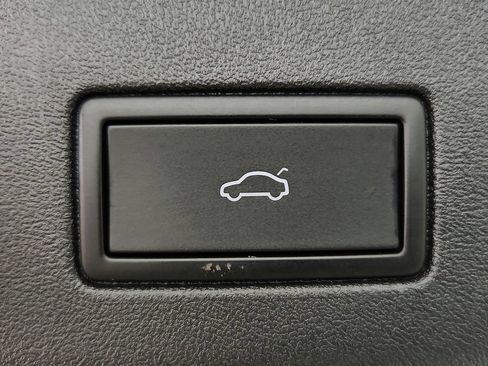Used 2023 Volkswagen ID.4 Pro S RWD image 33