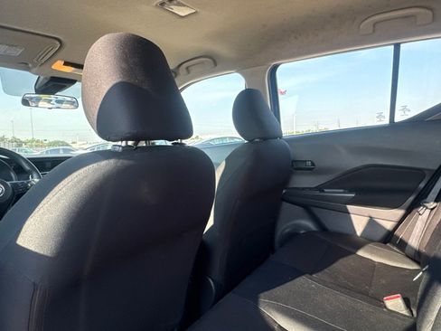 Certified 2025 Nissan Kicks Play S FWD image 34