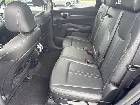 Certified 2022 Kia Sorento S FWD image 14