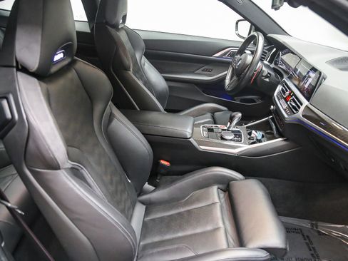 Used 2021 BMW M4 Competition w/ Executive Package RWD image 18