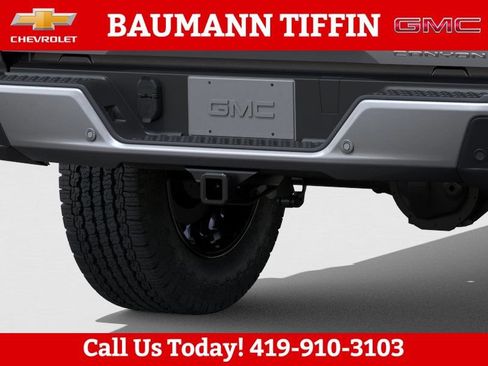 Used 2026 GMC Canyon Denali AWD/4WD image 14