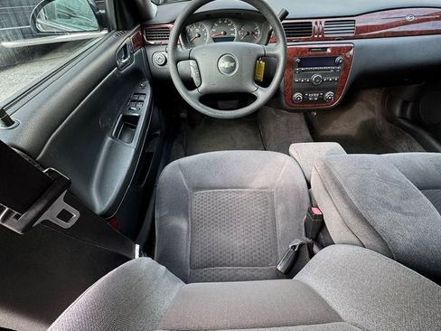 Used 2009 Chevrolet Impala LT image 25