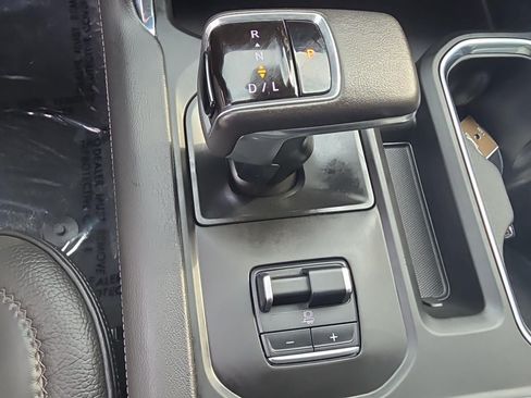 Used 2022 GMC Sierra 1500 Denali w/ Technology Package AWD/4WD image 25