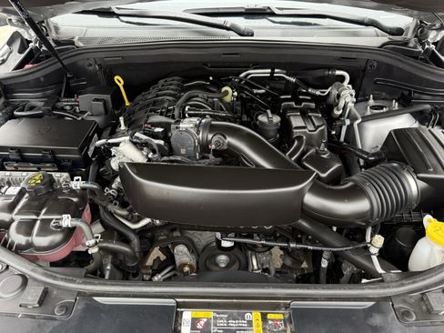 Used 2024 Dodge Durango GT image 34