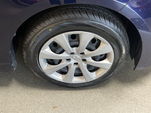 Used 2025 Toyota Corolla LE FWD image 13