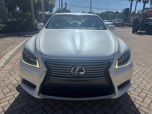 Used 2016 Lexus LS 460 L RWD image 2
