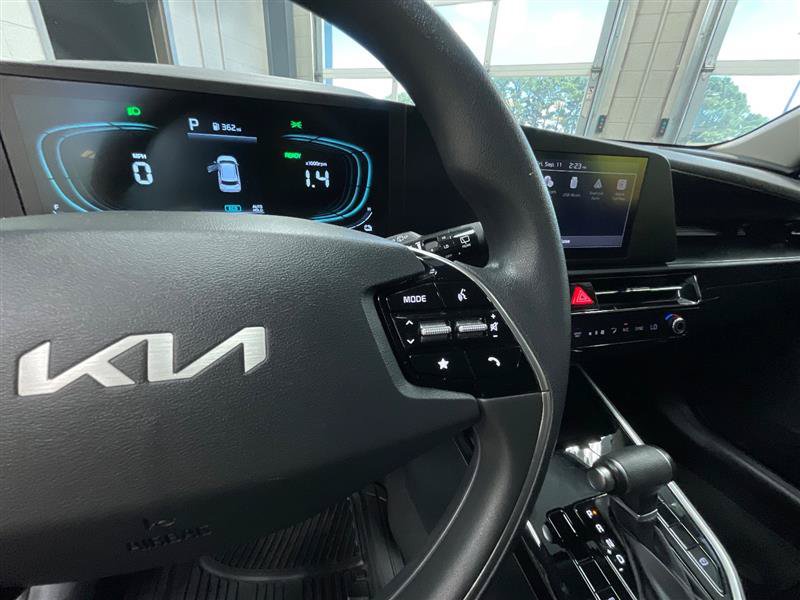 Used 2025 Kia Niro LX FWD image 20
