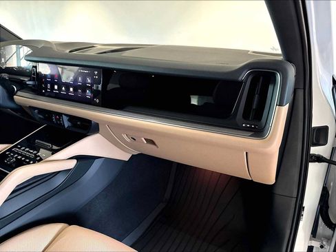 New 2026 Porsche Cayenne AWD/4WD image 21