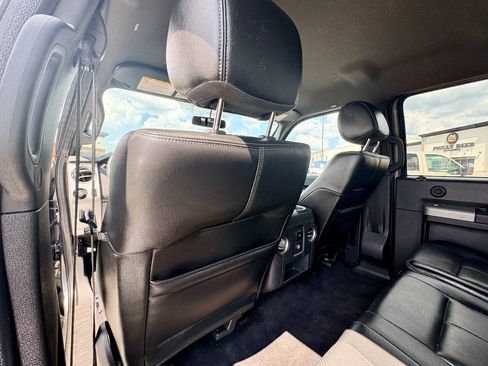 Used 2014 Ford F250 Lariat w/ Lariat Interior Package AWD/4WD image 18