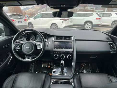 Used 2019 Jaguar E-PACE R-Dynamic SE image 25