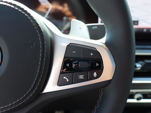 New 2026 BMW X6 M60i image 21