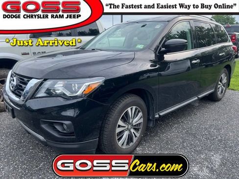 Used 2020 Nissan Pathfinder SV AWD/4WD image 1