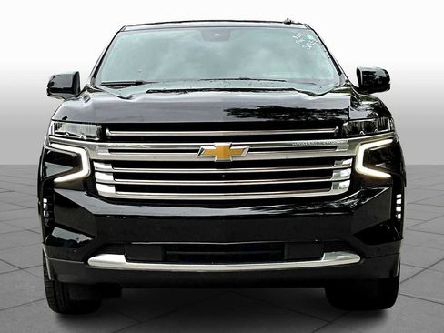 Used 2023 Chevrolet Suburban High Country w/ Premium Package 2 image 3