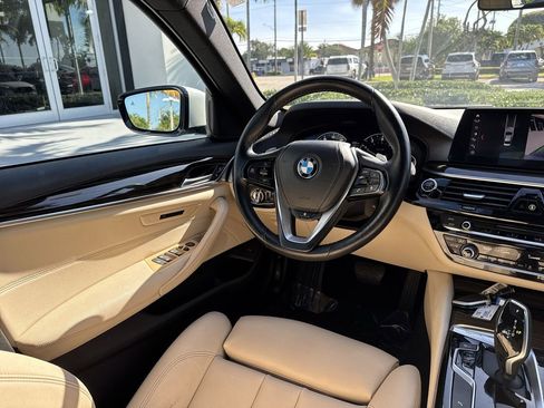 Used 2019 BMW 530i xDrive AWD/4WD image 21