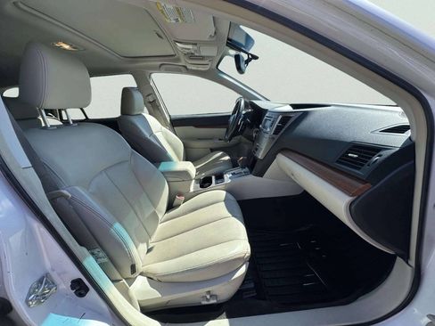 Used 2013 Subaru Outback 2.5i Limited AWD/4WD image 22