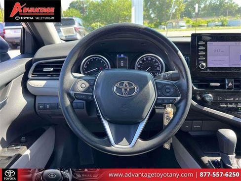Certified 2022 Toyota Camry LE image 17