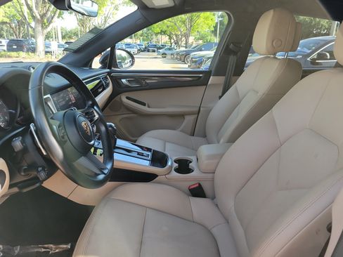 Used 2024 Porsche Macan S AWD/4WD image 12