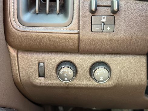 Used 2022 GMC Canyon Denali AWD/4WD image 17