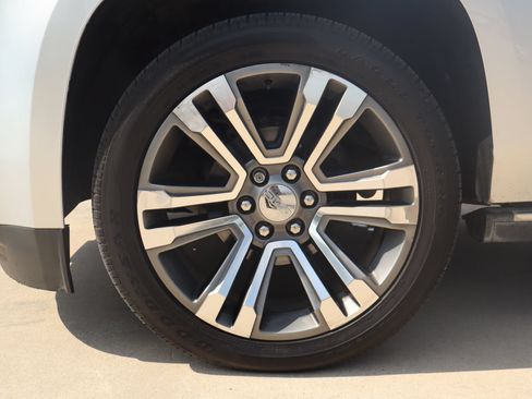 Used 2020 GMC Yukon Denali AWD/4WD image 10