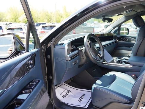 Used 2025 Cadillac Escalade IQ Luxury 2 w/ LPO, Premium Carpet Package AWD/4WD image 14