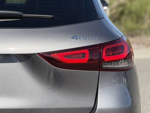 Used 2021 Mercedes-Benz GLA 250 4MATIC image 12