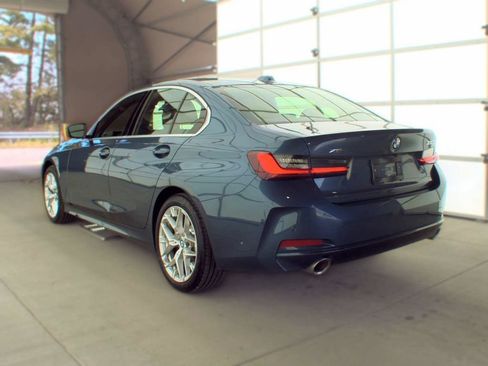 Used 2025 BMW 330i xDrive Sedan w/ Premium Package AWD/4WD image 9