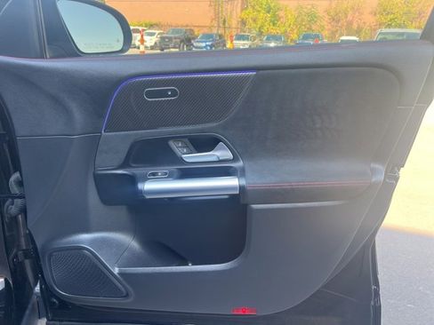 Used 2022 Mercedes-Benz GLA 250 4MATIC image 10