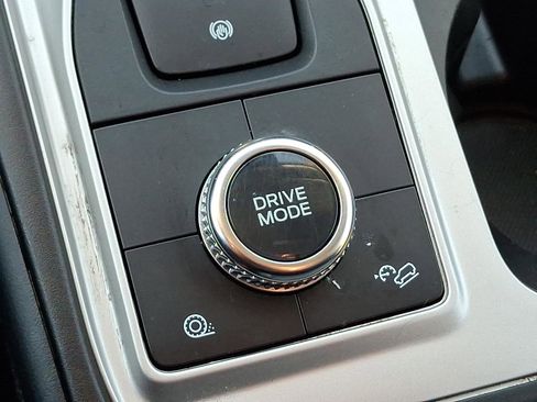 Used 2022 Ford Explorer XLT w/ Class IV Trailer Tow Package image 25