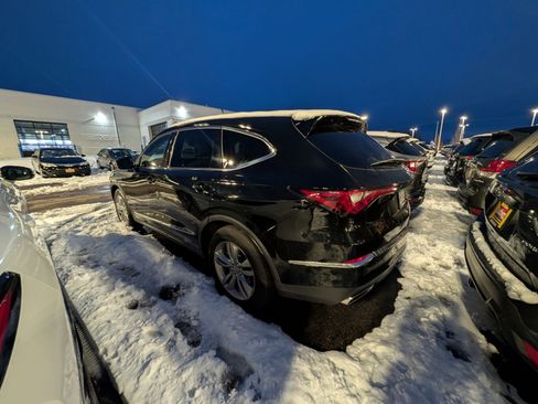 Used 2023 Acura MDX SH-AWD image 4