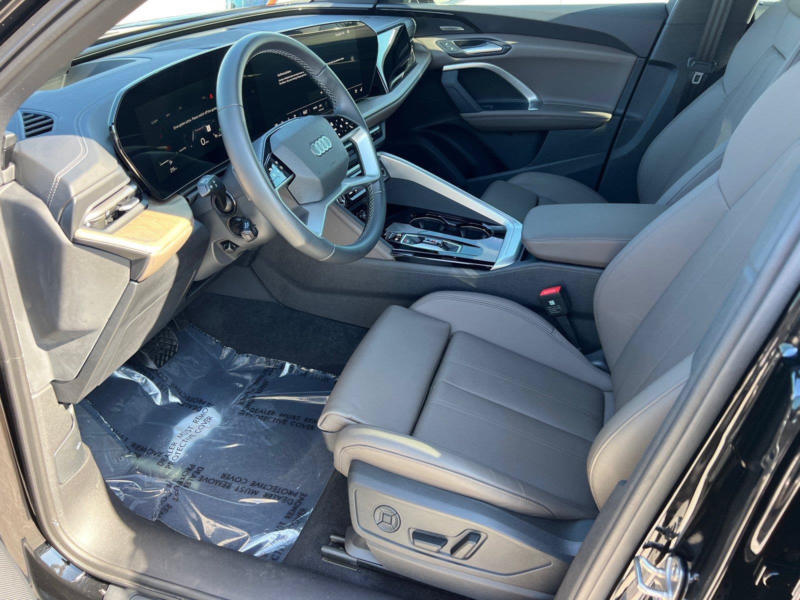 Used 2025 Audi Q5 Premium Plus AWD/4WD image 9
