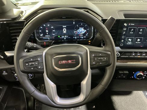 Used 2024 GMC Sierra 3500 SLE image 24