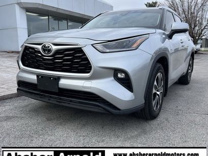 Used 2021 Toyota Highlander XLE