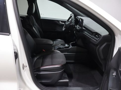 Used 2024 Ford Escape ST-Line AWD/4WD image 23