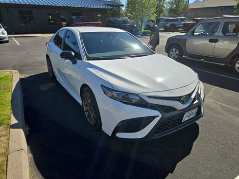 Used 2023 Toyota Camry SE AWD/4WD image 2