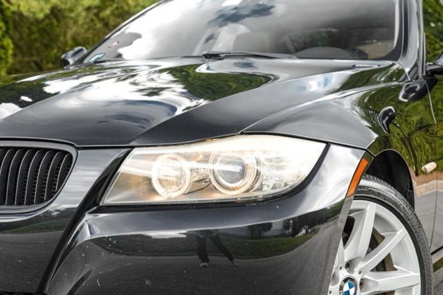 Used 2010 BMW 328i Sedan RWD image 4