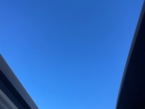 Used 2018 Bentley Bentayga W12 image 13