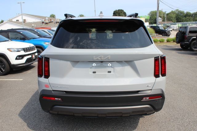 Used 2023 Kia Sorento S w/ Panoramic Sunroof Package AWD/4WD image 29