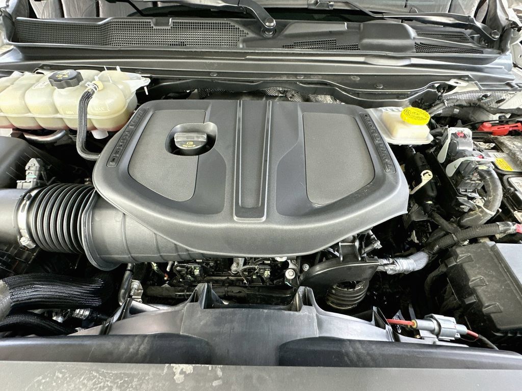 Used 2025 RAM 1500 Laramie w/ Night Edition AWD/4WD image 32