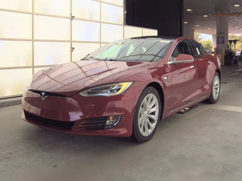 Used 2019 Tesla Model S Long Range image 1