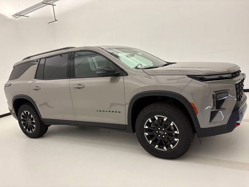 New 2026 Chevrolet Traverse Z71 w/ Driver Confidence Package AWD/4WD image 1