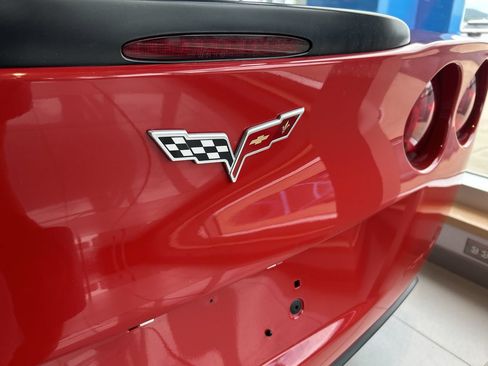 Used 2007 Chevrolet Corvette Z06 w/ Preferred Equipment Group RWD image 6