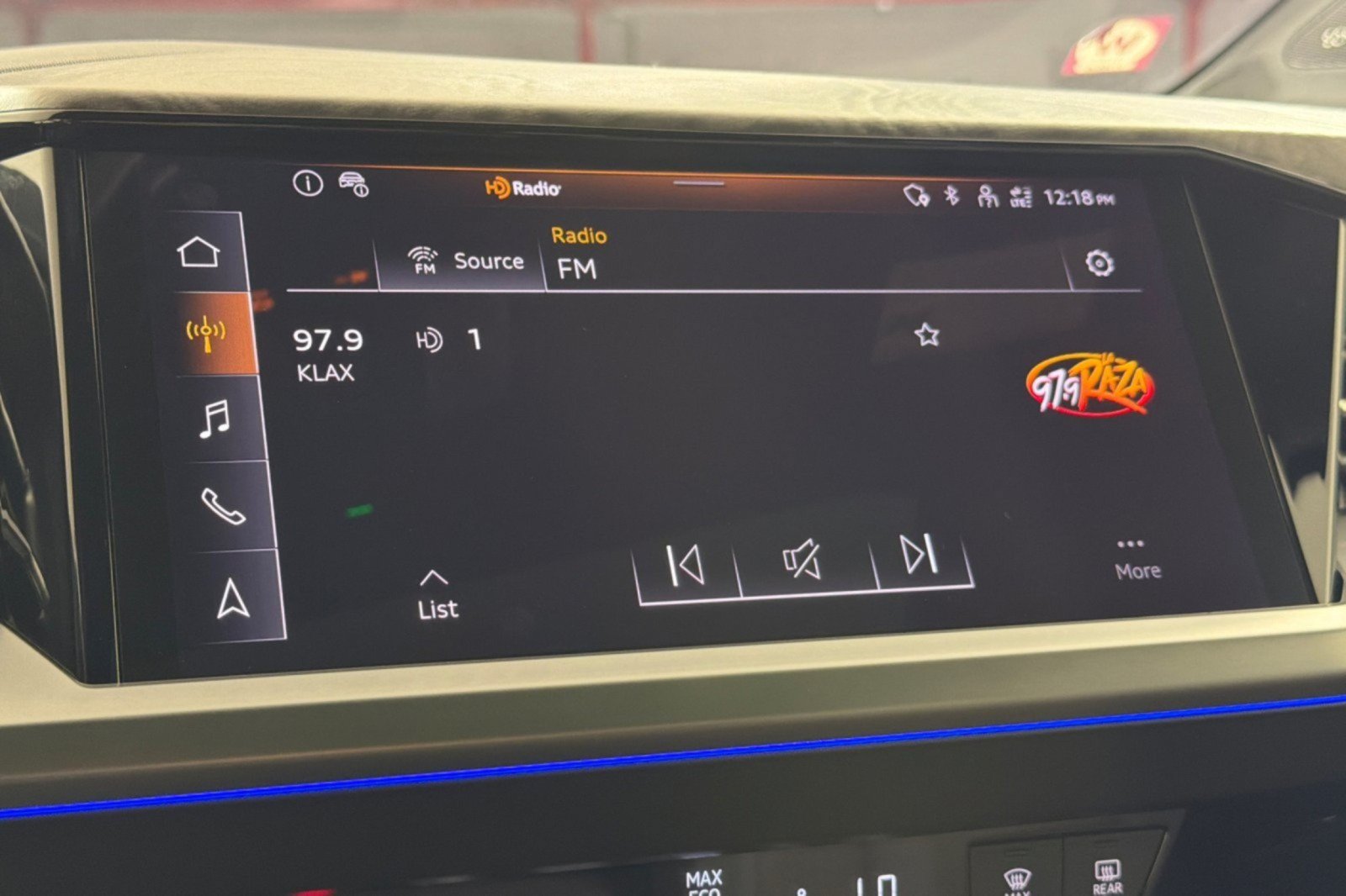 Certified 2023 Audi Q4 e-tron Premium Plus w/ Premium Plus AWD/4WD image 16